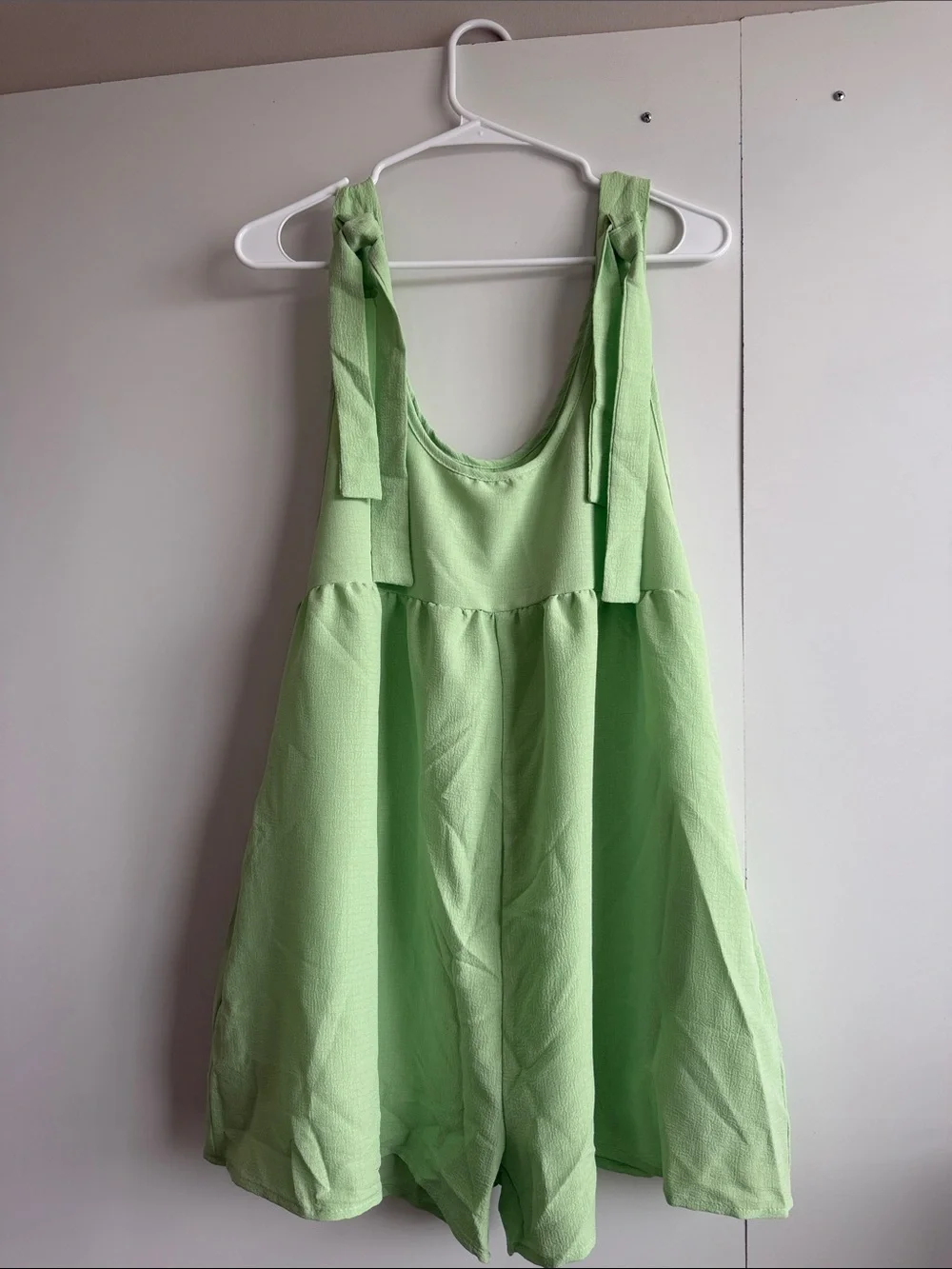 SHEIN Light Green Tie-Shoulder Romper Size 8/10 (L)